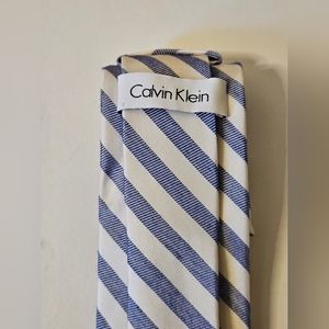 Calvin Klein Blue and white tie